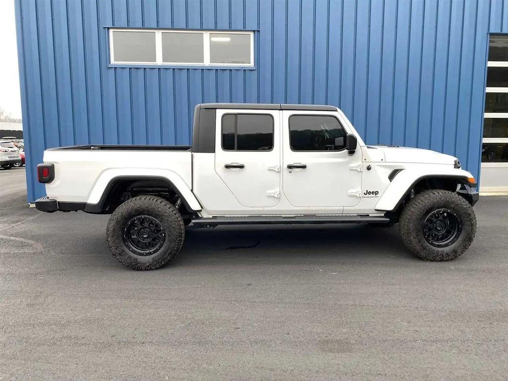 used 2022 Jeep Gladiator car, priced at $29,555