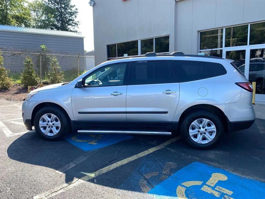 used 2015 Chevrolet Traverse car, priced at $10,991