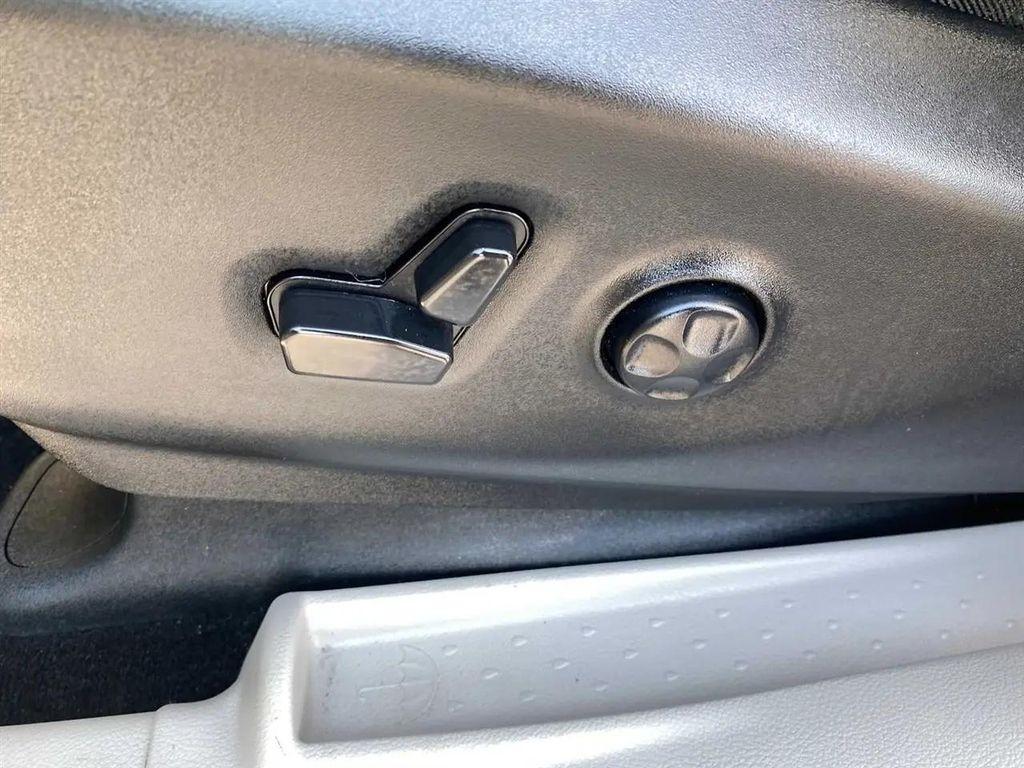 used 2023 Chrysler Pacifica car, priced at $24,989