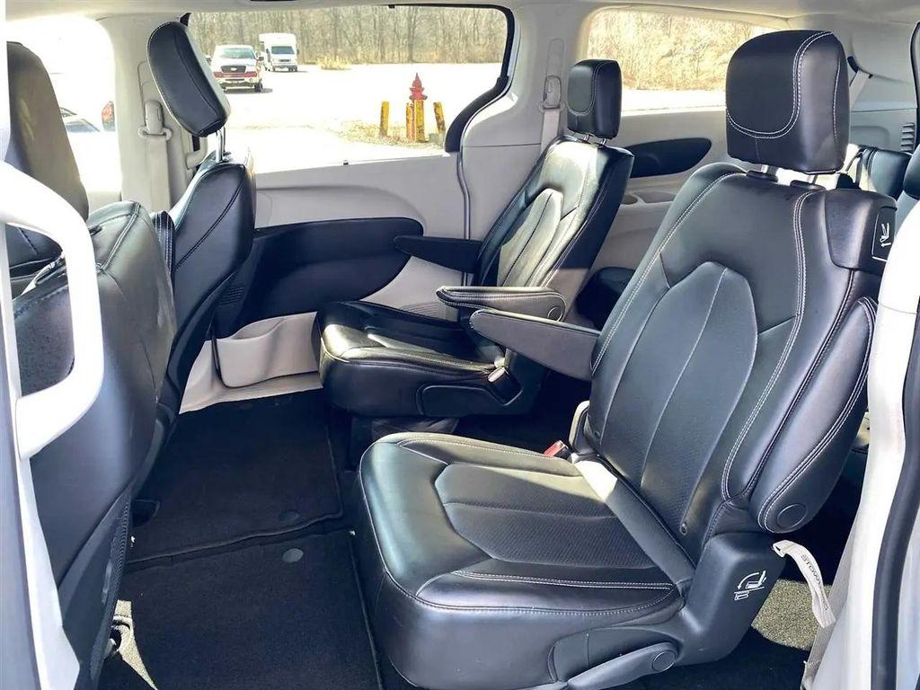 used 2023 Chrysler Pacifica car, priced at $24,989