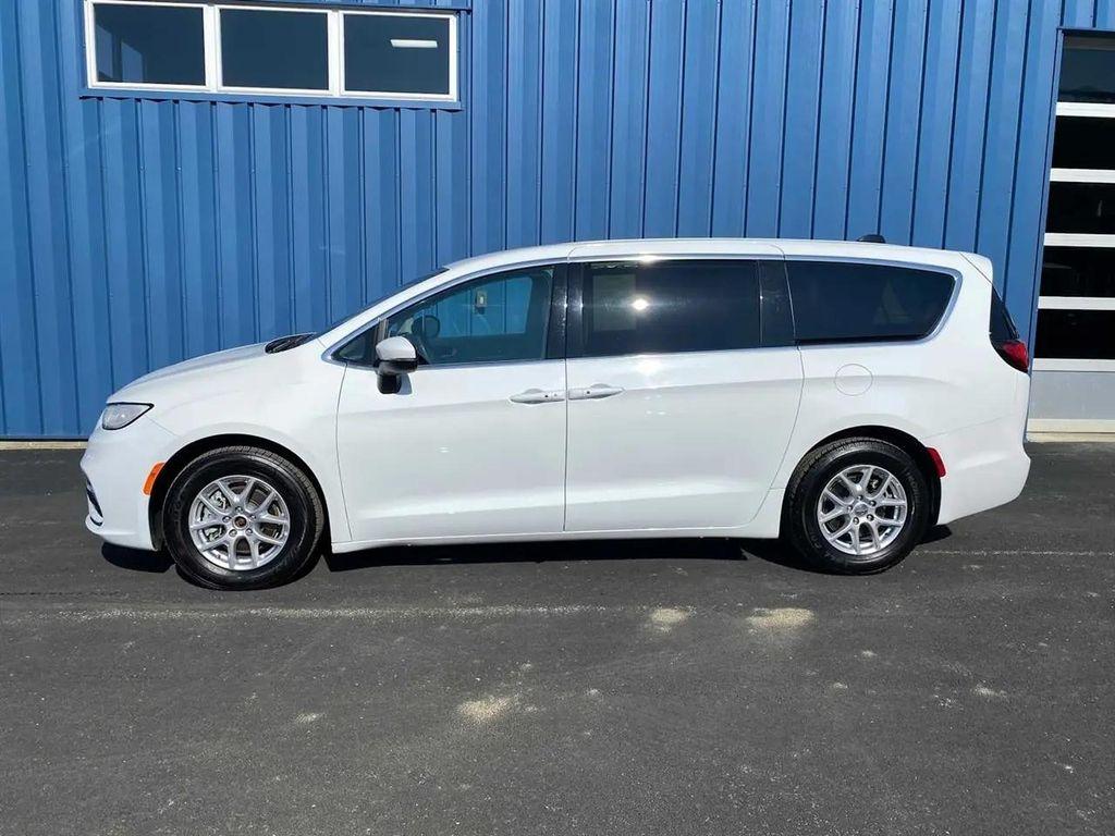 used 2023 Chrysler Pacifica car, priced at $24,989