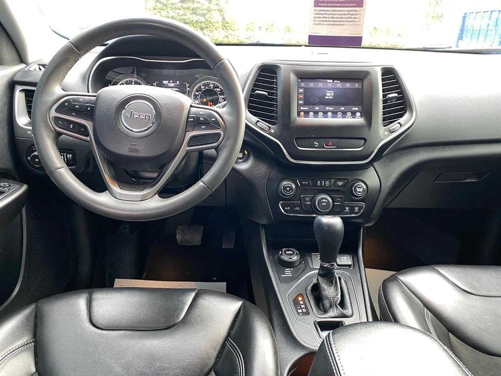 used 2020 Jeep Cherokee car, priced at $18,900