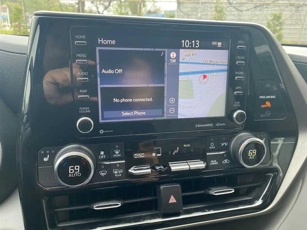 used 2020 Toyota Highlander car, priced at $30,725