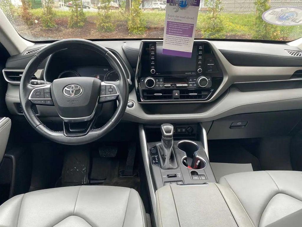 used 2020 Toyota Highlander car, priced at $30,725