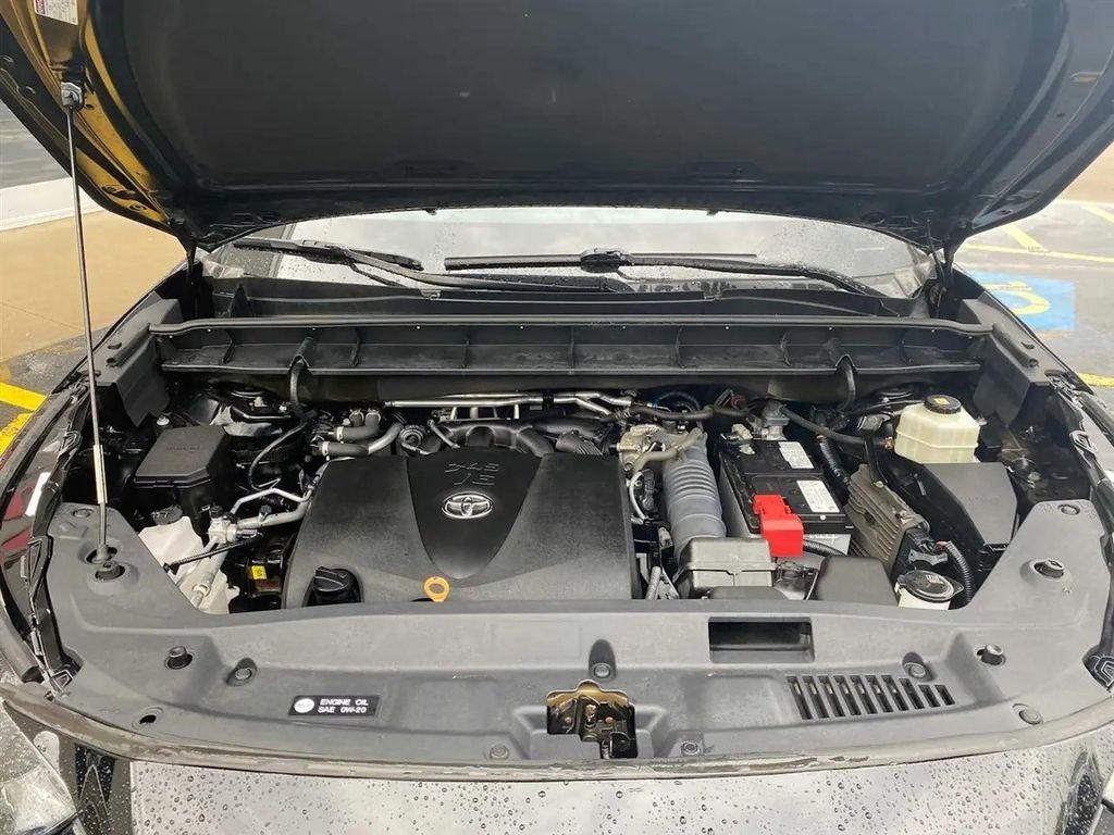 used 2020 Toyota Highlander car, priced at $30,725