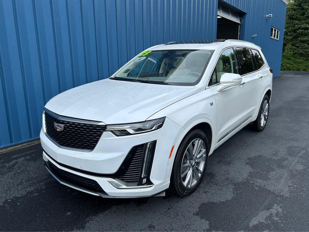 used 2023 Cadillac XT6 car, priced at $35,987