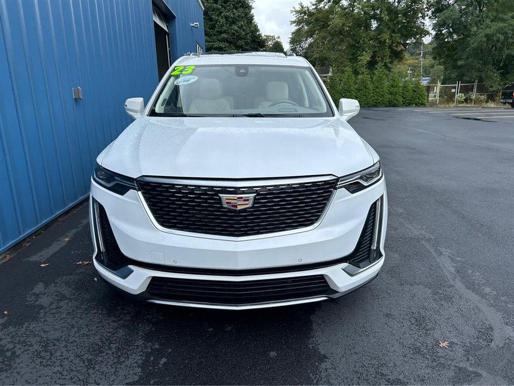used 2023 Cadillac XT6 car, priced at $35,987