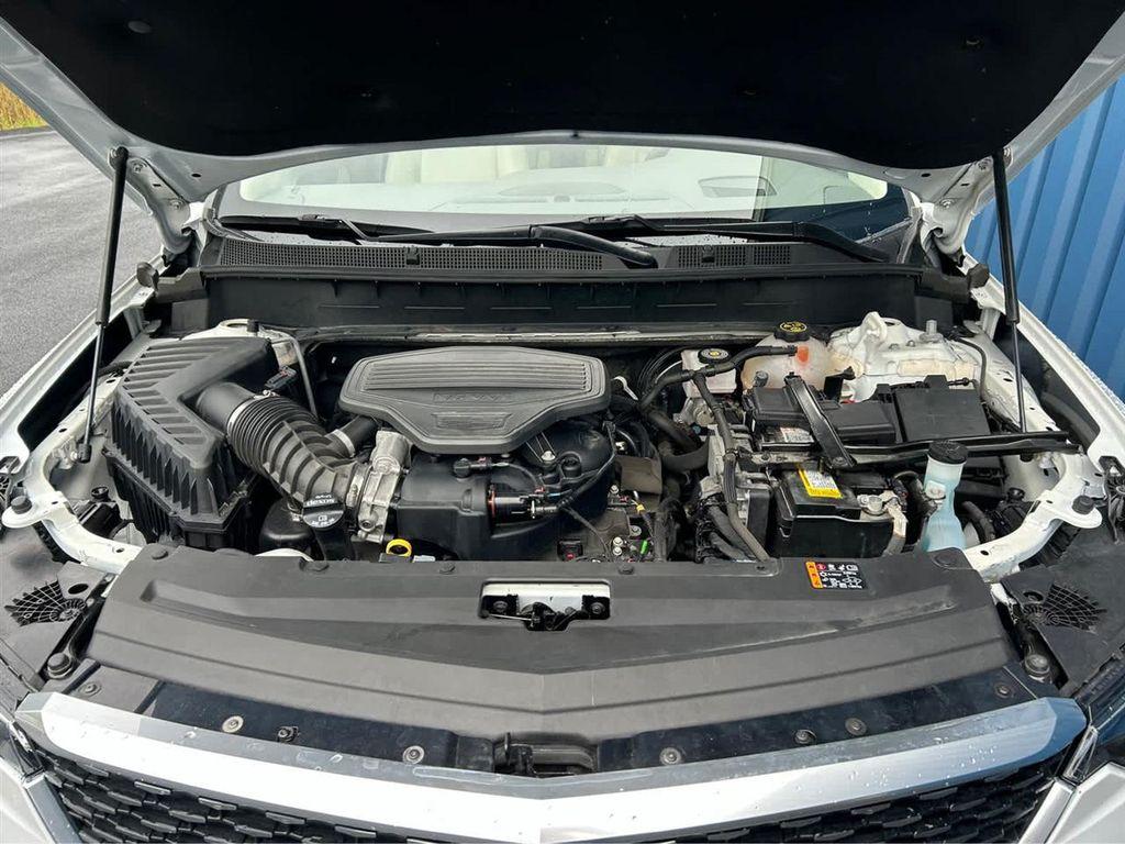 used 2023 Cadillac XT6 car, priced at $35,987