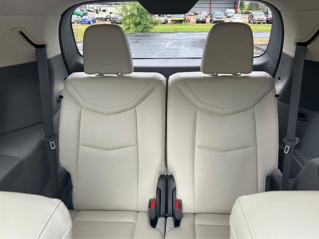 used 2023 Cadillac XT6 car, priced at $35,987