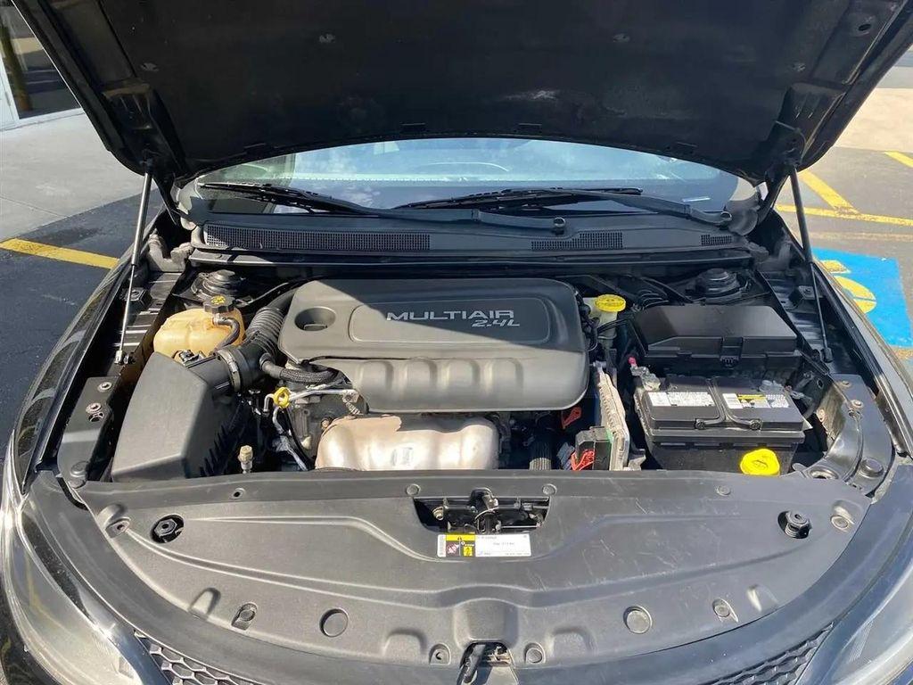 used 2015 Chrysler 200 car