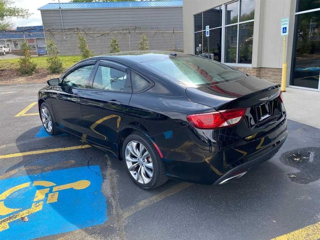 used 2015 Chrysler 200 car
