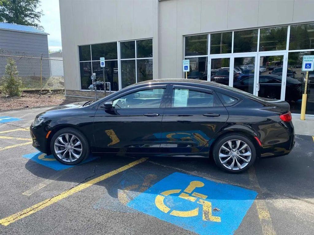 used 2015 Chrysler 200 car