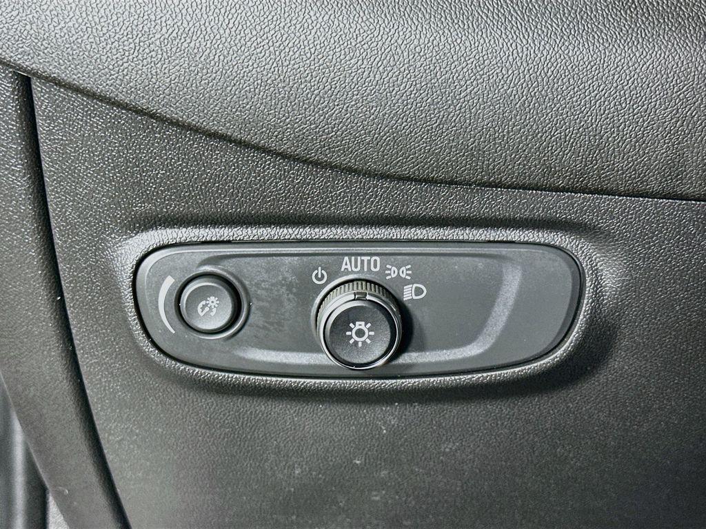 used 2024 Chevrolet Equinox car, priced at $21,886