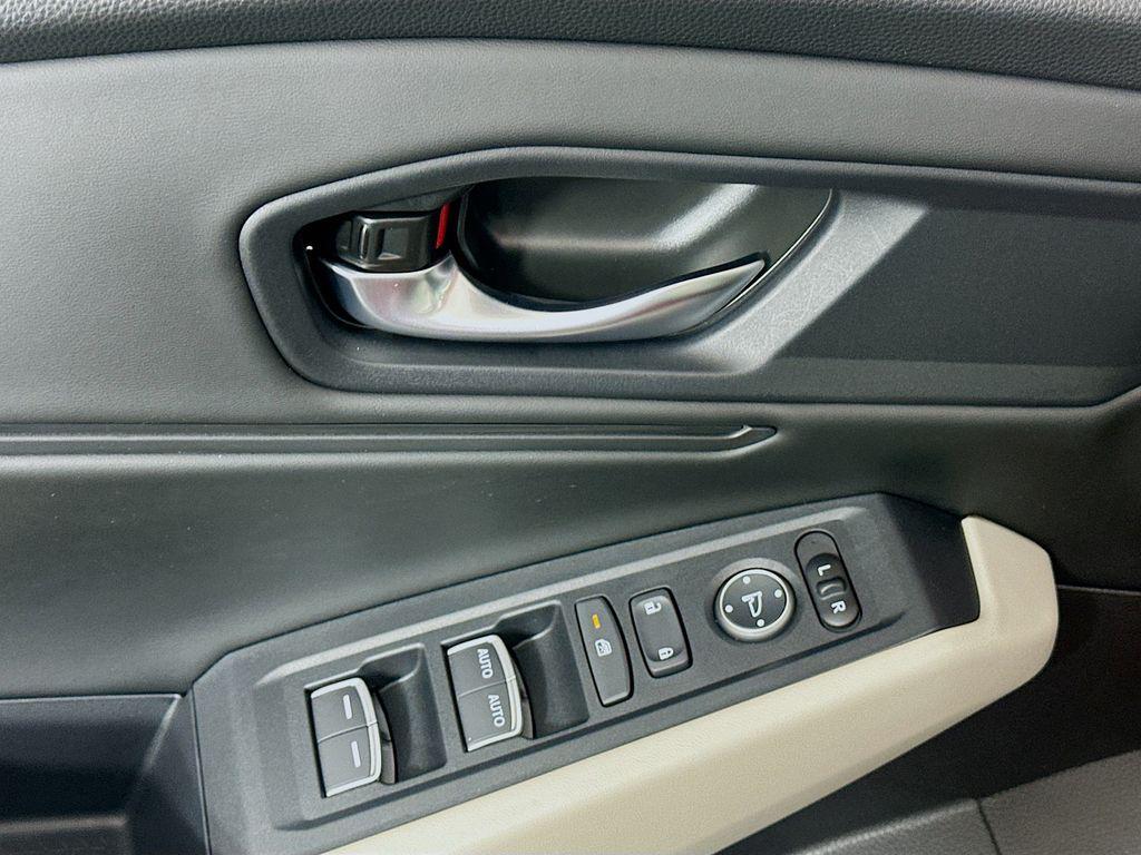 used 2025 Honda Accord car, priced at $27,500