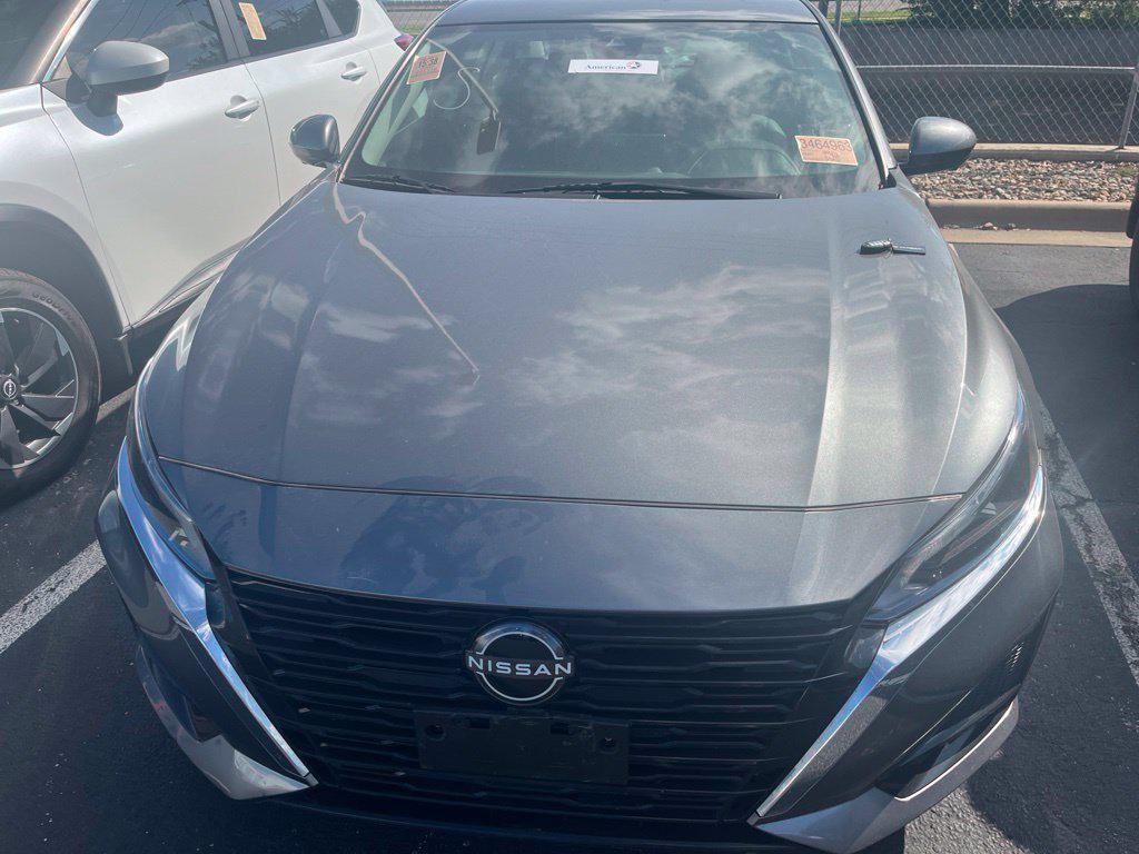 used 2023 Nissan Altima car, priced at $23,031