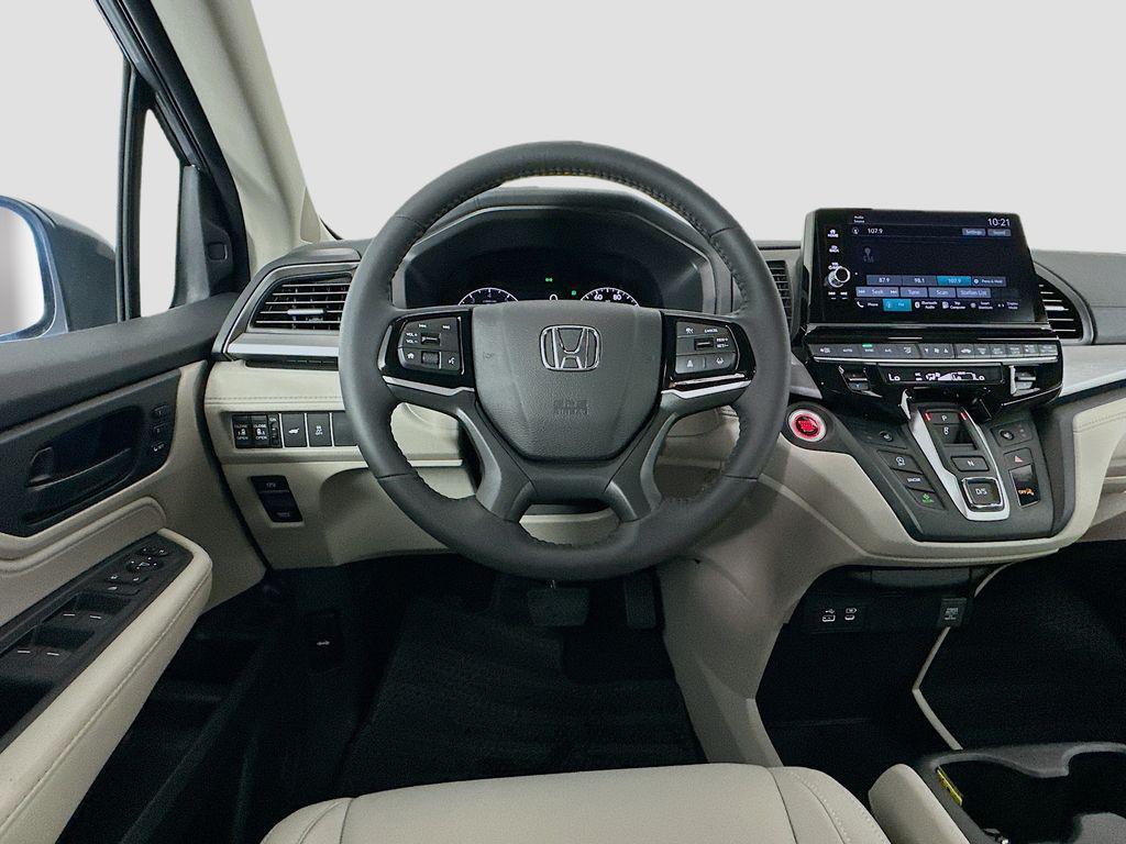 new 2026 Honda Odyssey car, priced at $44,290