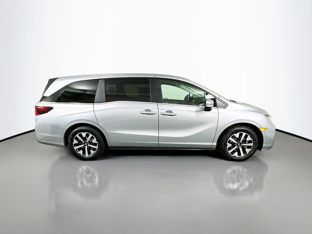 new 2026 Honda Odyssey car, priced at $44,290