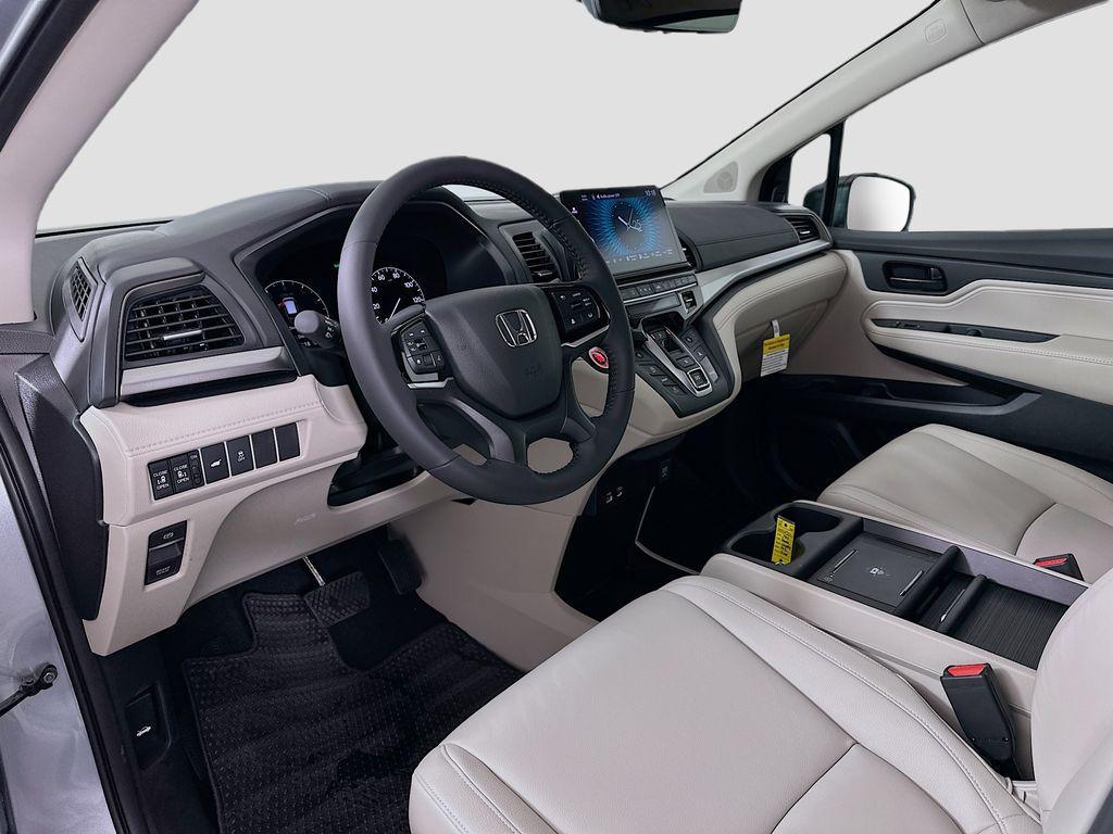 new 2026 Honda Odyssey car, priced at $44,290
