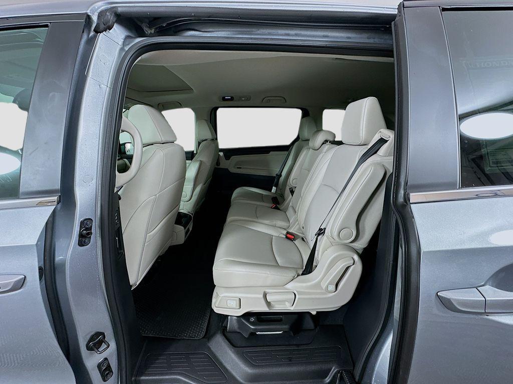 new 2026 Honda Odyssey car, priced at $44,290