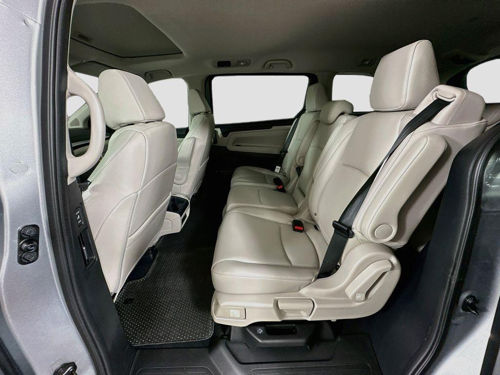 new 2027 Honda Odyssey car, priced at $44,915
