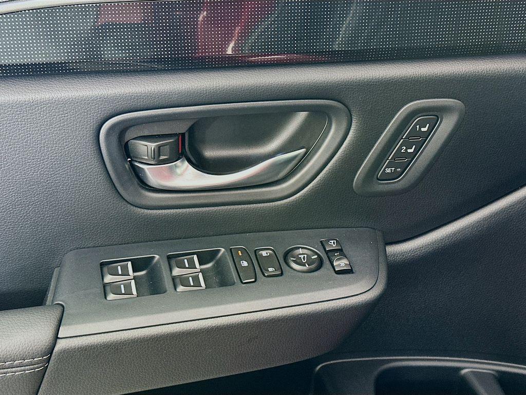 used 2023 Honda Pilot car, priced at $42,300