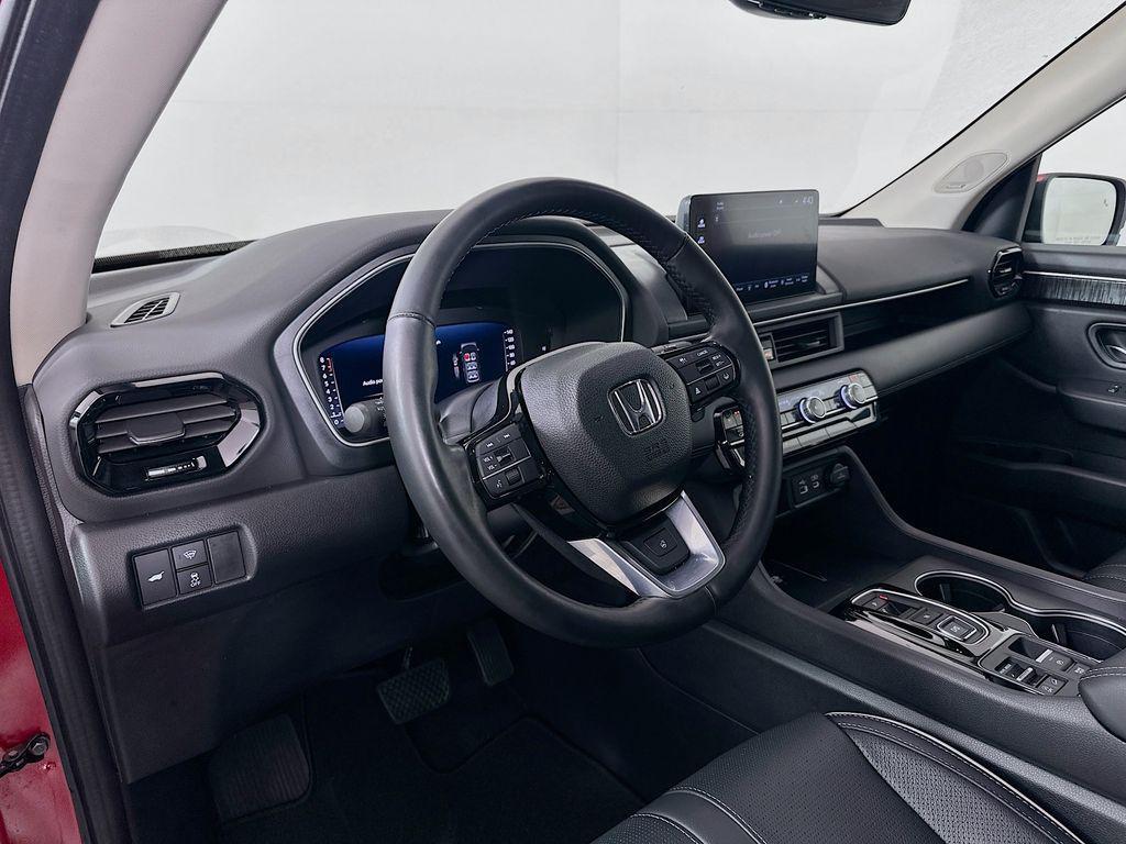 used 2023 Honda Pilot car, priced at $42,300
