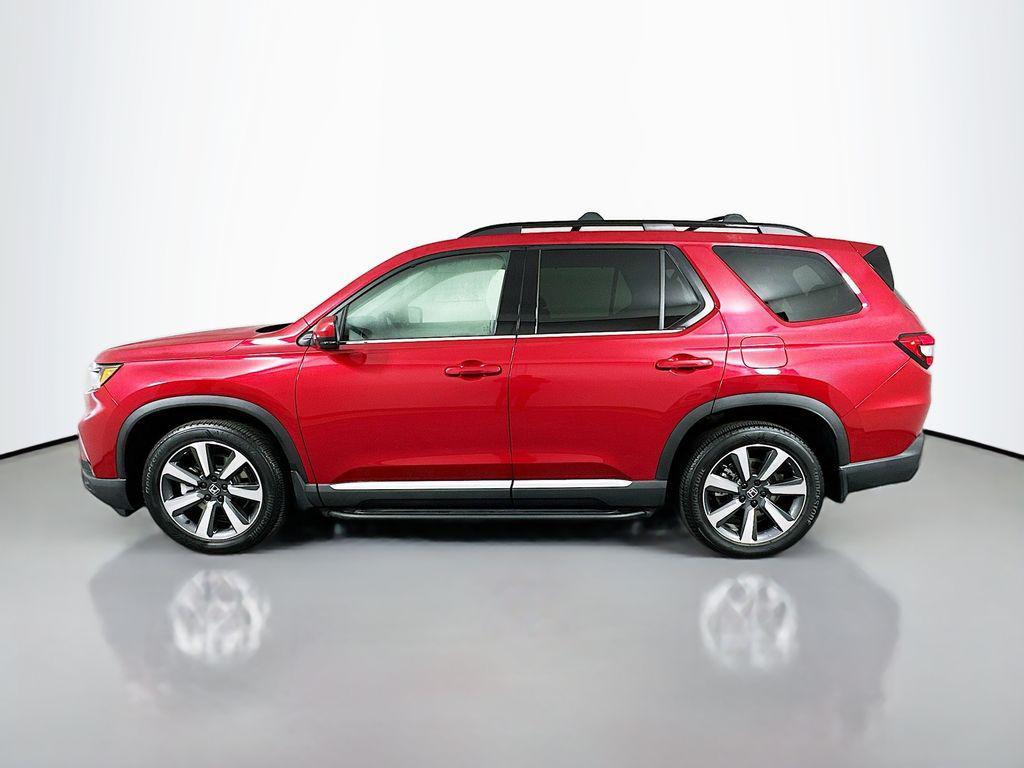 used 2023 Honda Pilot car, priced at $42,300