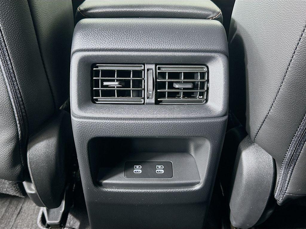 new 2026 Honda CR-V Hybrid car, priced at $40,175