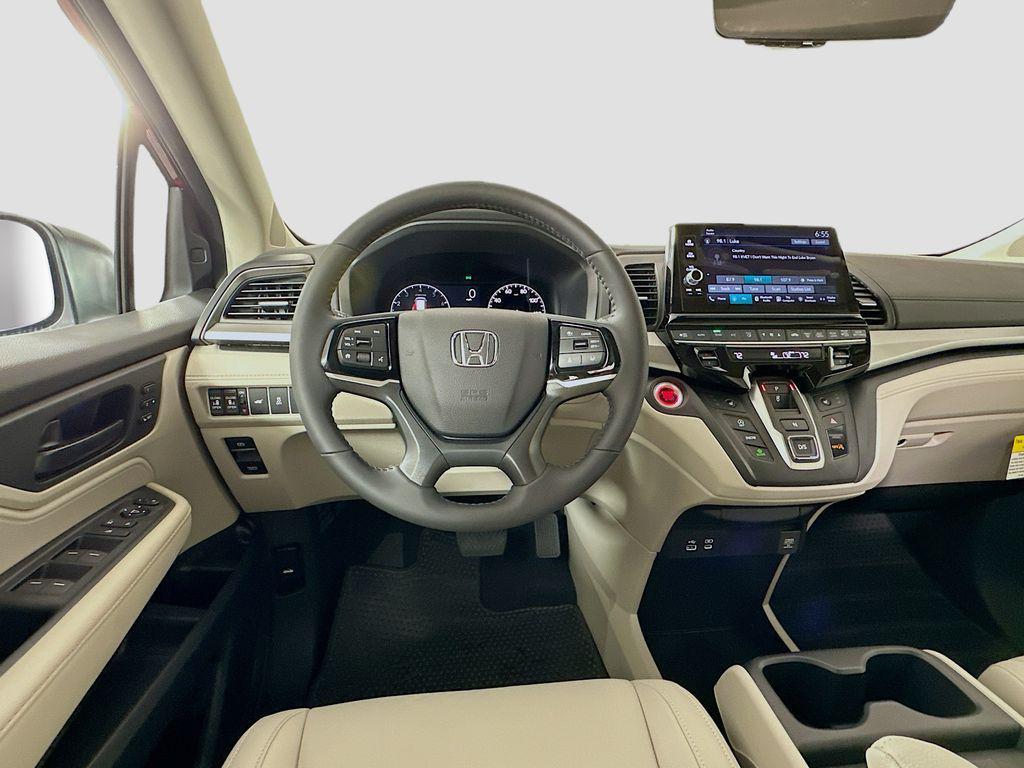 new 2026 Honda Odyssey car, priced at $46,140
