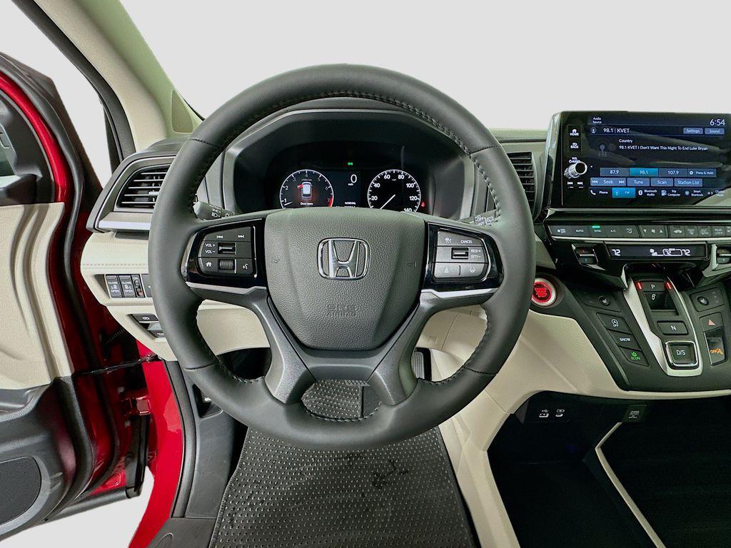 new 2026 Honda Odyssey car, priced at $46,140