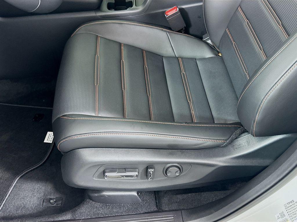 new 2026 Honda CR-V Hybrid car, priced at $40,630