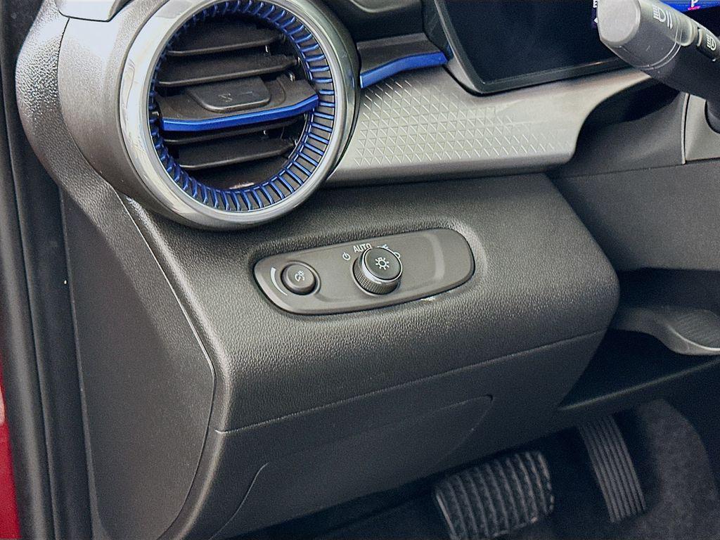 used 2024 Chevrolet Trax car, priced at $19,000