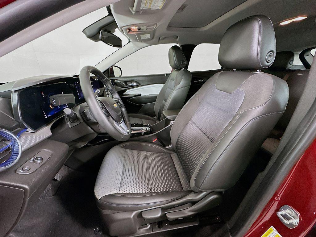 used 2024 Chevrolet Trax car, priced at $19,000