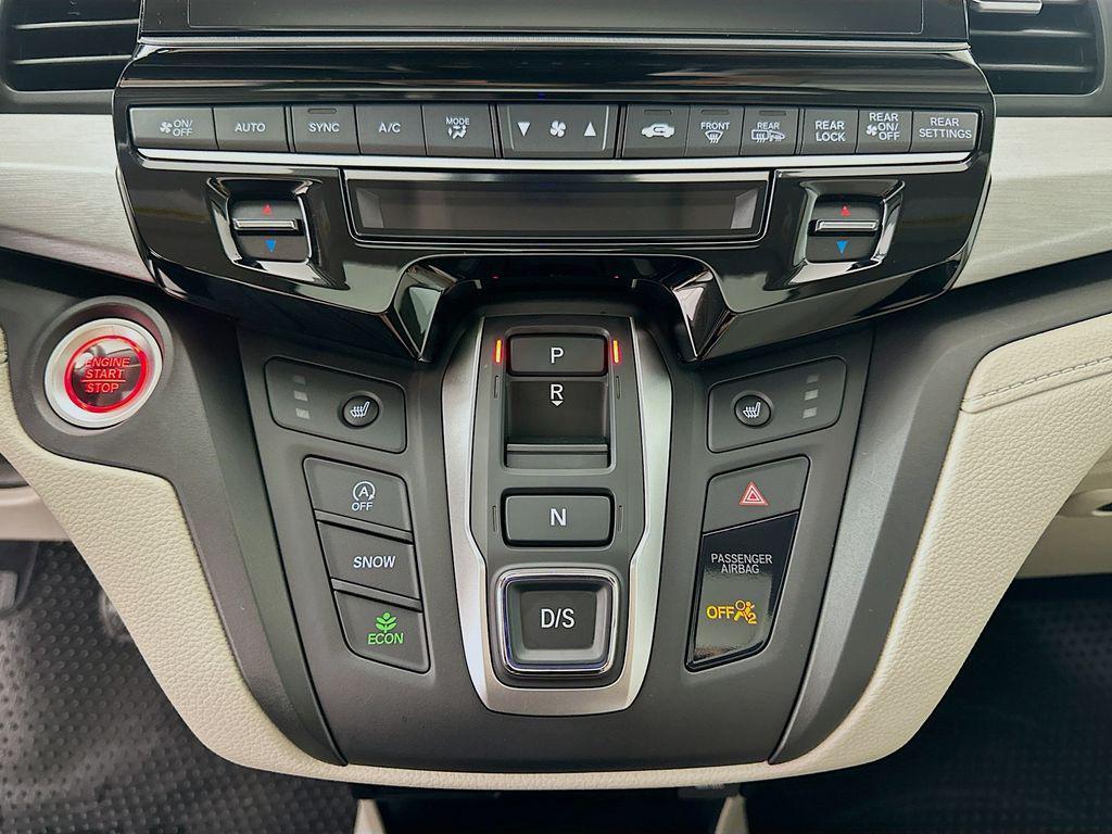 used 2026 Honda Odyssey car, priced at $44,200