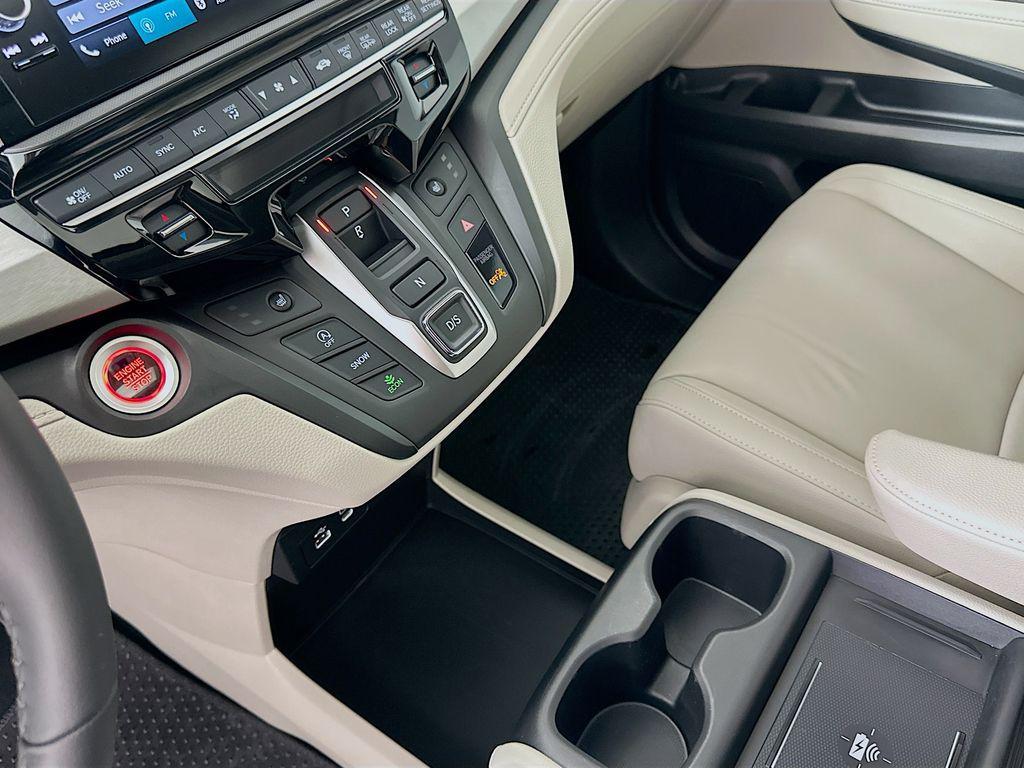 used 2026 Honda Odyssey car, priced at $44,200