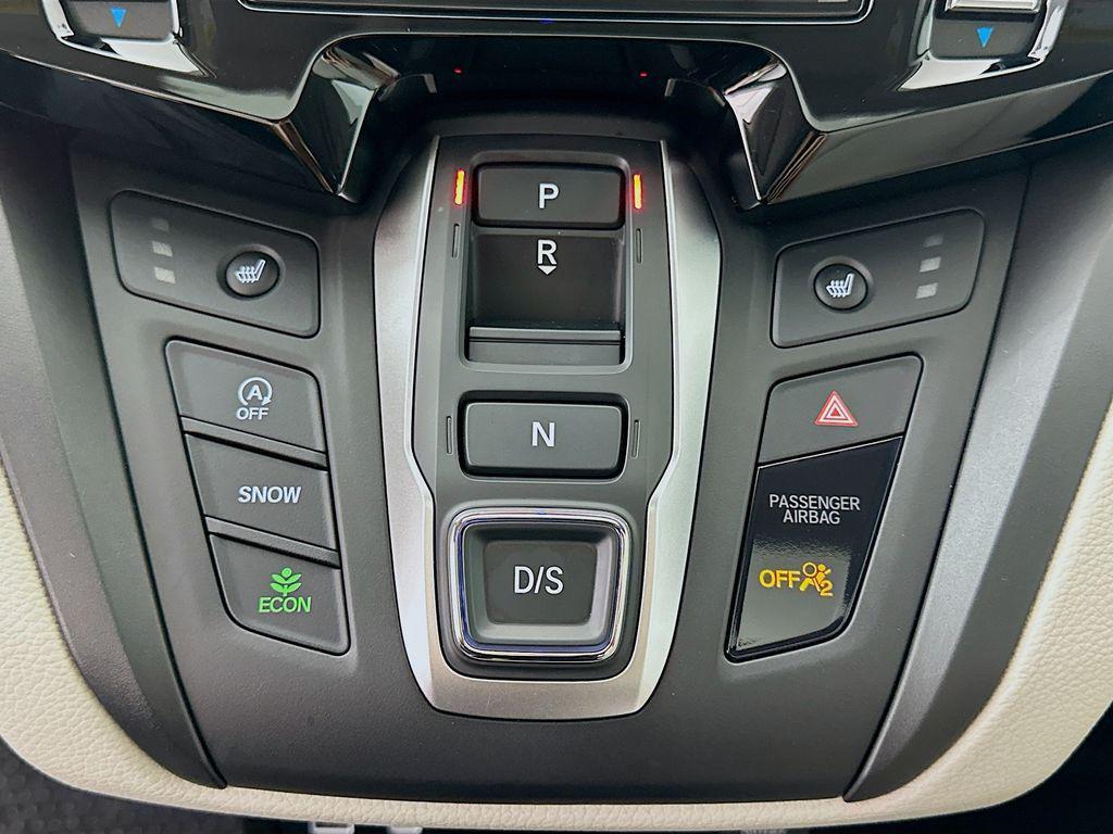 used 2026 Honda Odyssey car, priced at $44,200