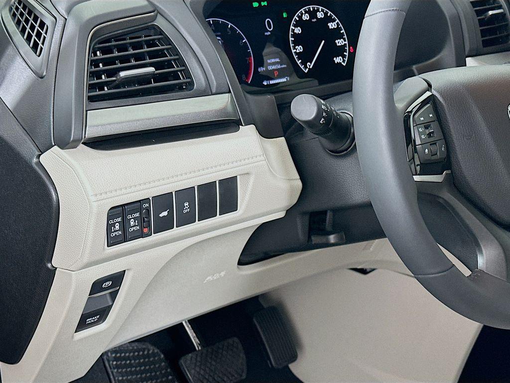 used 2026 Honda Odyssey car, priced at $44,200