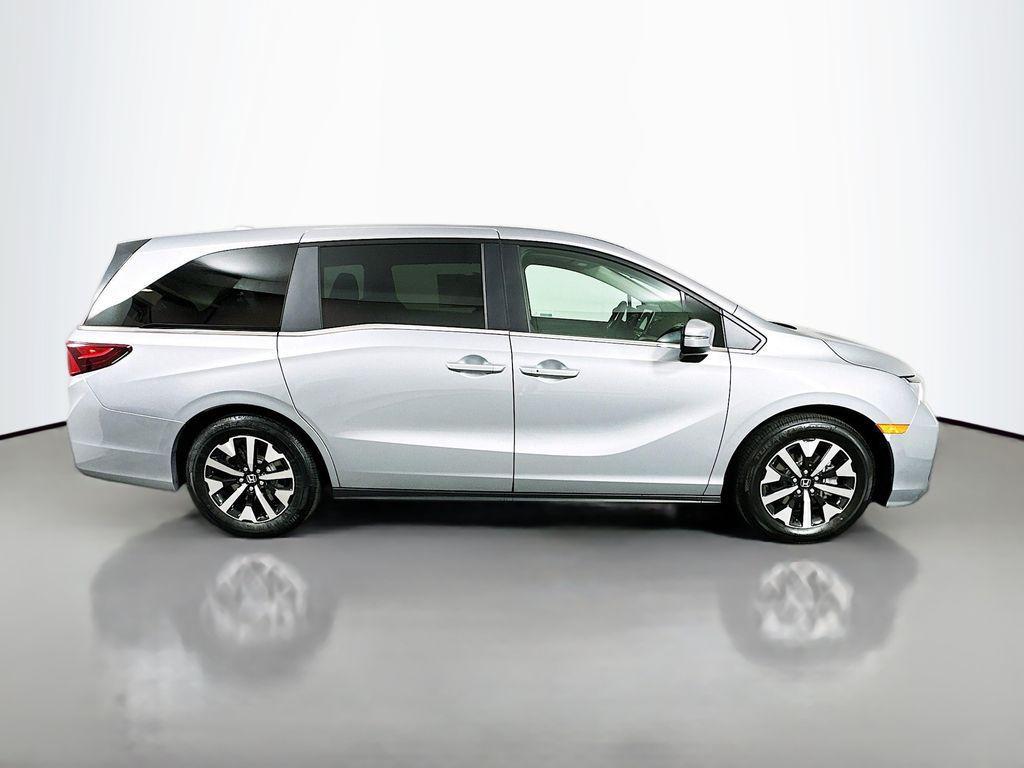 new 2026 Honda Odyssey car, priced at $44,290
