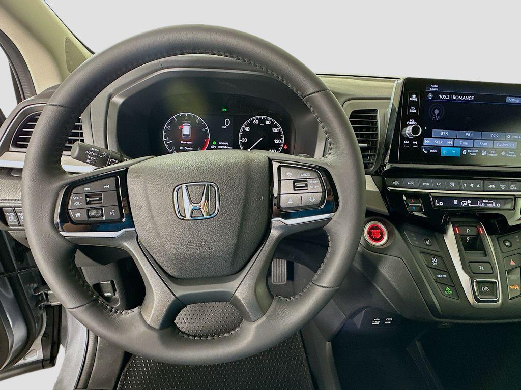 new 2026 Honda Odyssey car, priced at $44,290