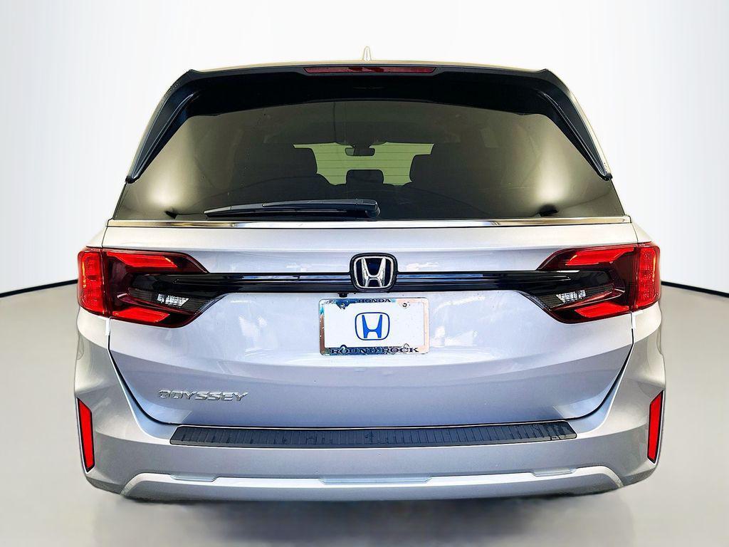 new 2026 Honda Odyssey car, priced at $44,290