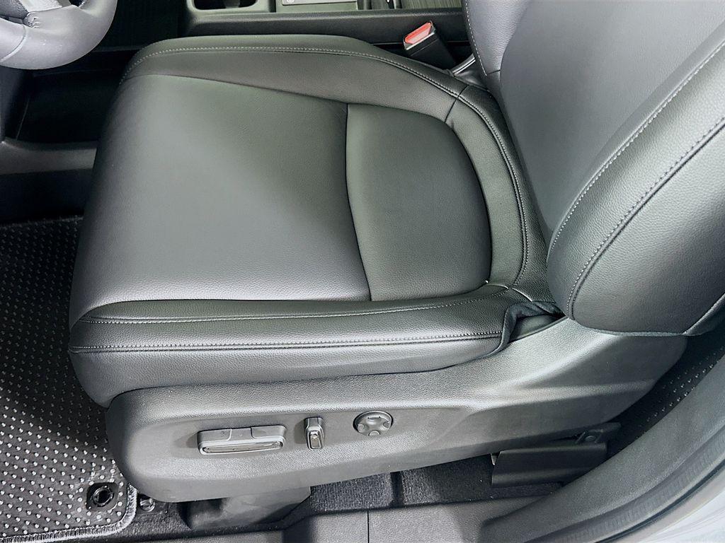 new 2026 Honda Odyssey car, priced at $44,290