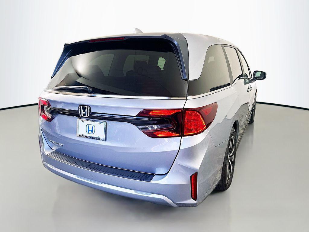 new 2026 Honda Odyssey car, priced at $44,290