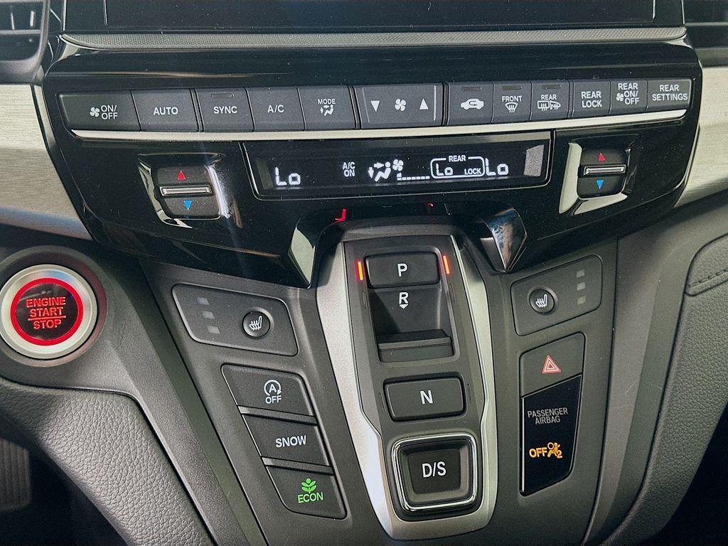 new 2026 Honda Odyssey car, priced at $44,290