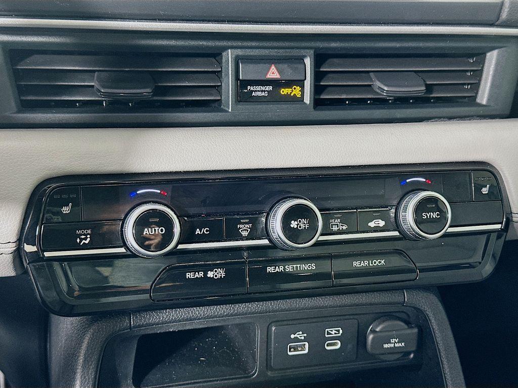 used 2023 Honda Pilot car, priced at $33,100