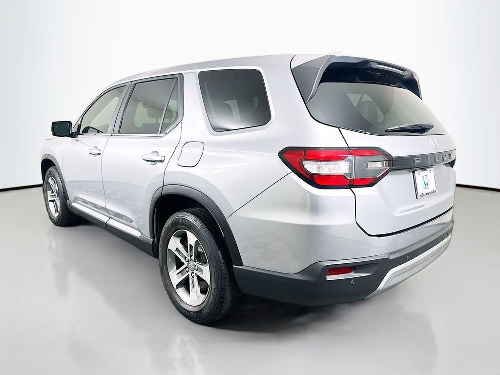 used 2023 Honda Pilot car, priced at $33,100