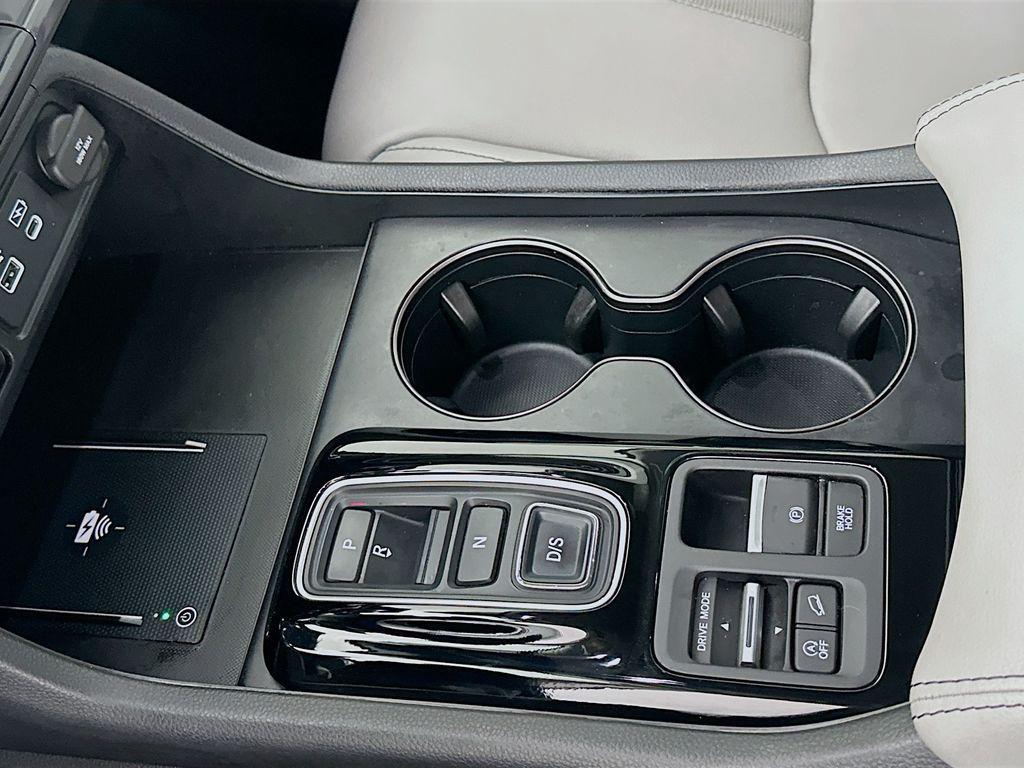 used 2023 Honda Pilot car, priced at $33,100