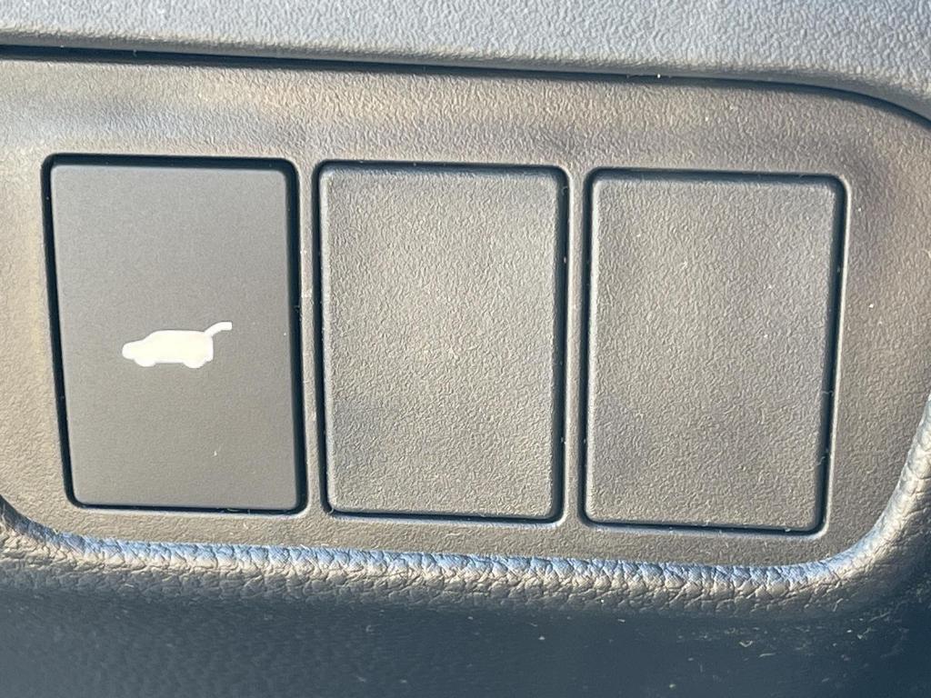 new 2026 Honda CR-V Hybrid car, priced at $41,675