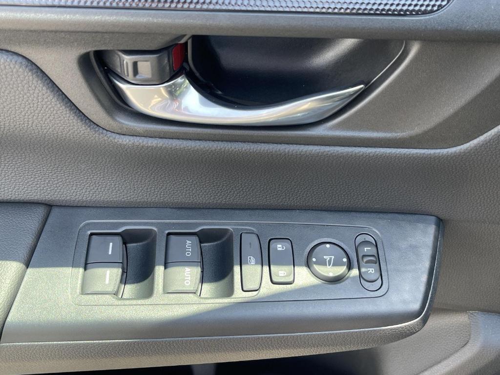 new 2026 Honda CR-V Hybrid car, priced at $38,580