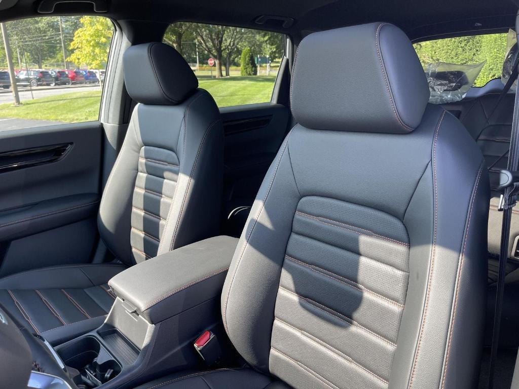 new 2026 Honda CR-V Hybrid car, priced at $44,155