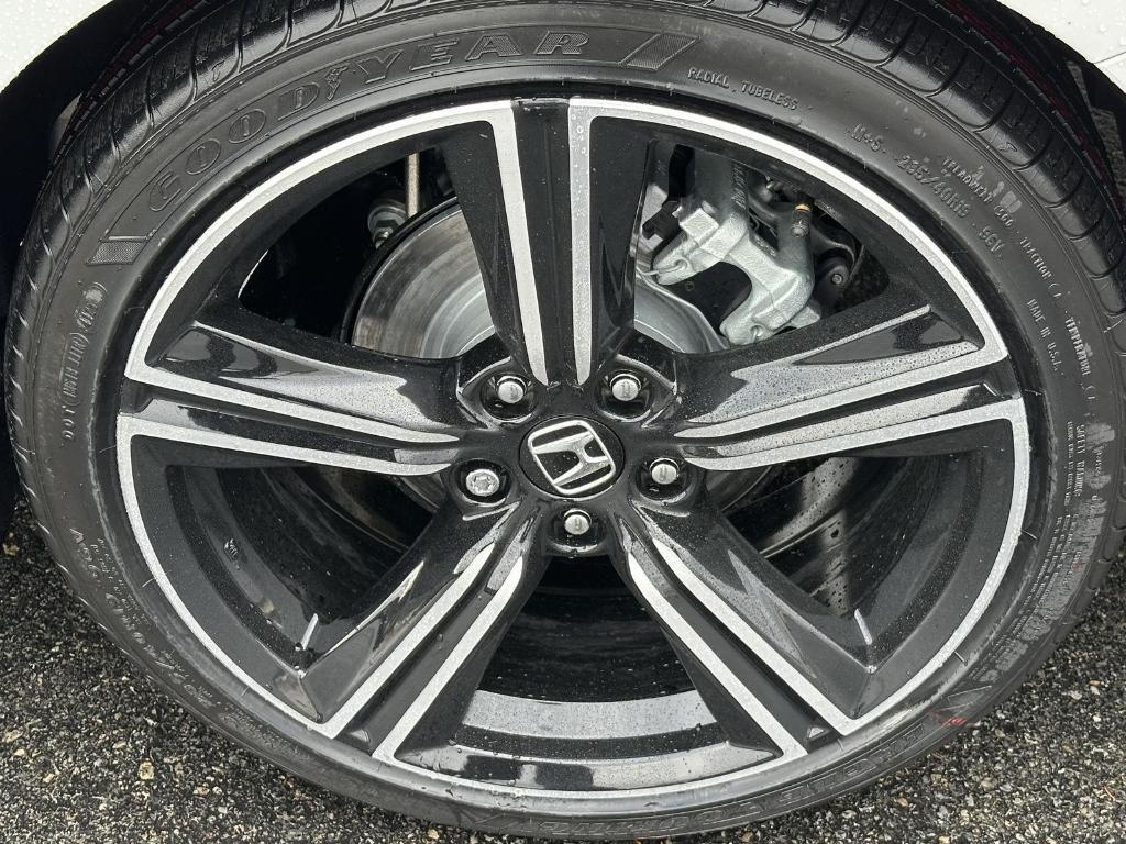 new 2025 Honda Accord Hybrid car, priced at $35,305